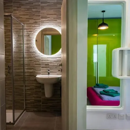 Апартаменты Modern Seaside 2 Bedrooms 2 Bathrooms P2